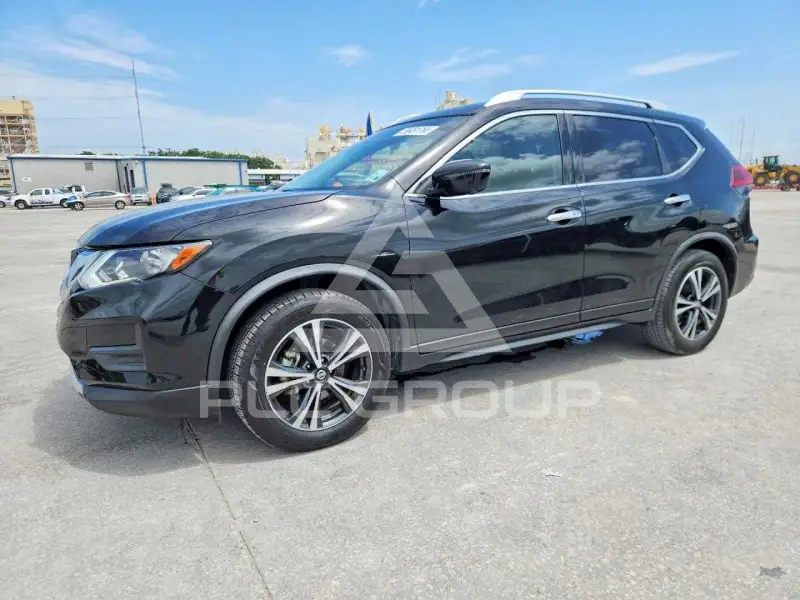 2020 Nissan ROGUE photo