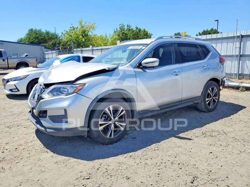 2020 Nissan ROGUE фото