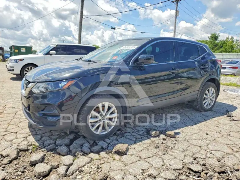 2020 Nissan ROGUE photo