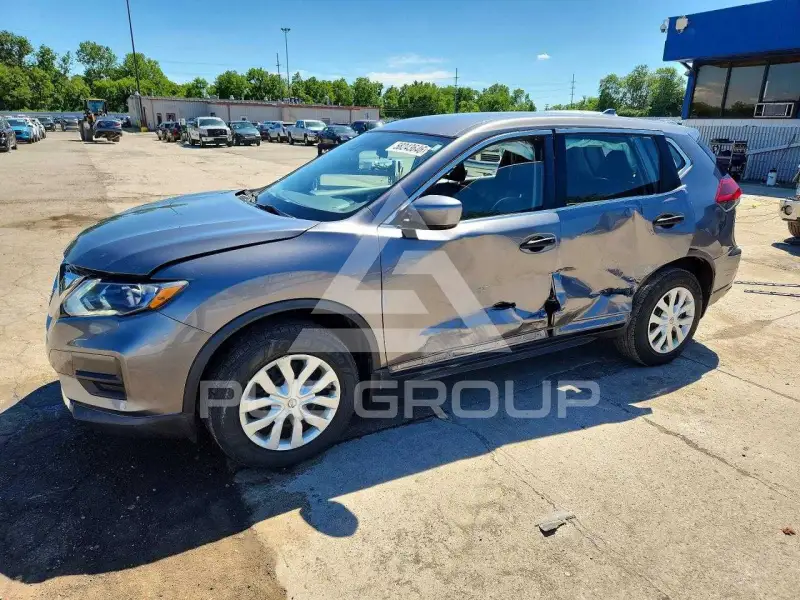 2020 Nissan ROGUE photo