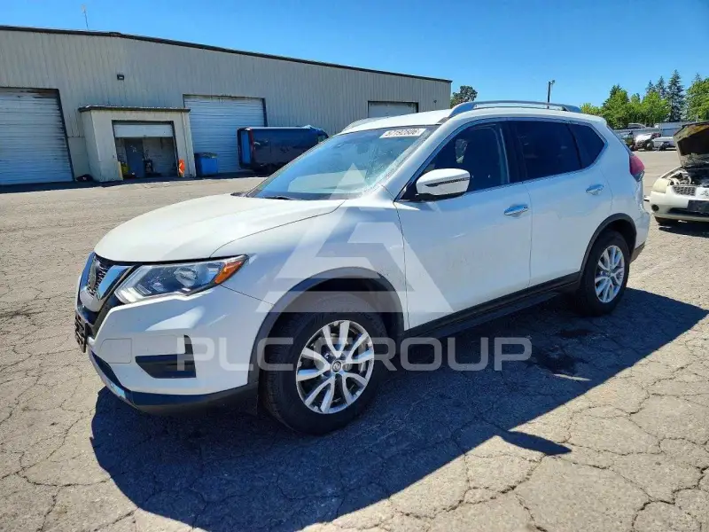 2020 Nissan ROGUE photo