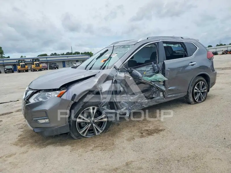 2020 Nissan ROGUE photo