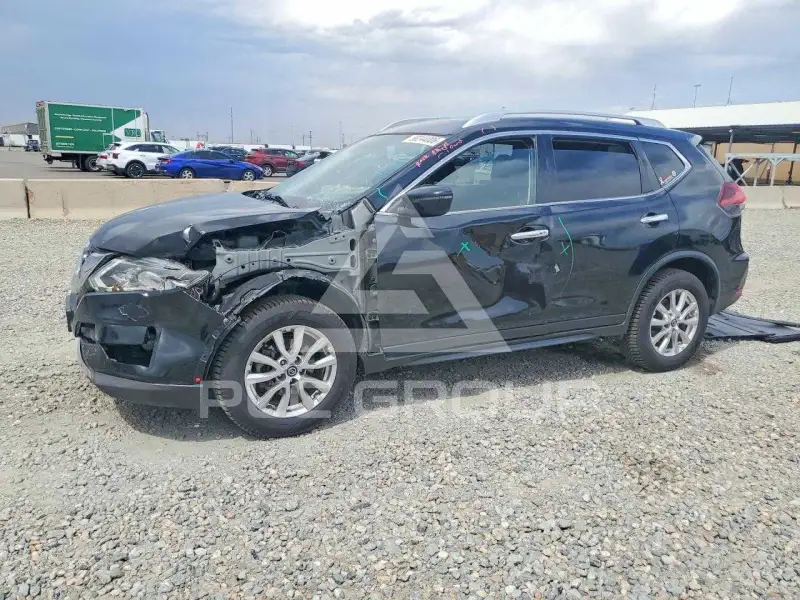 2020 Nissan ROGUE photo