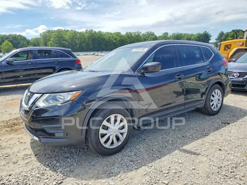 2020 Nissan ROGUE photo