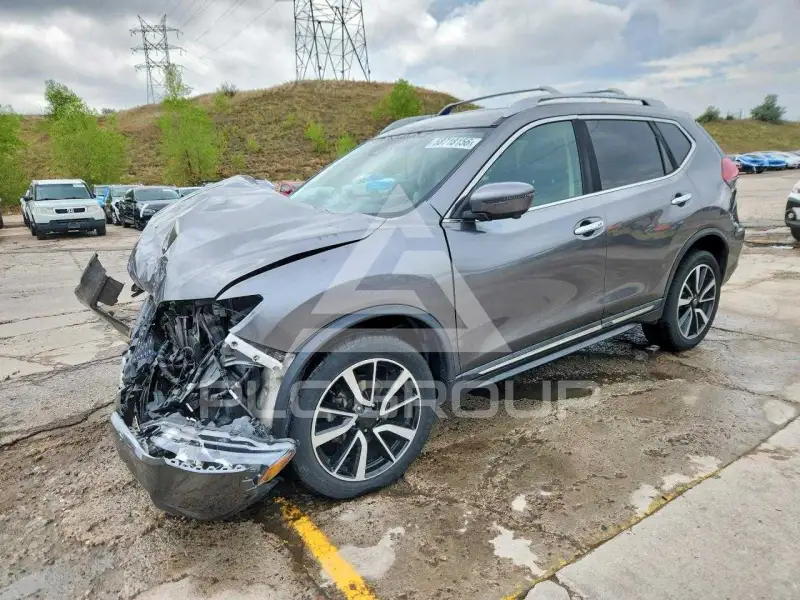 2020 Nissan ROGUE photo