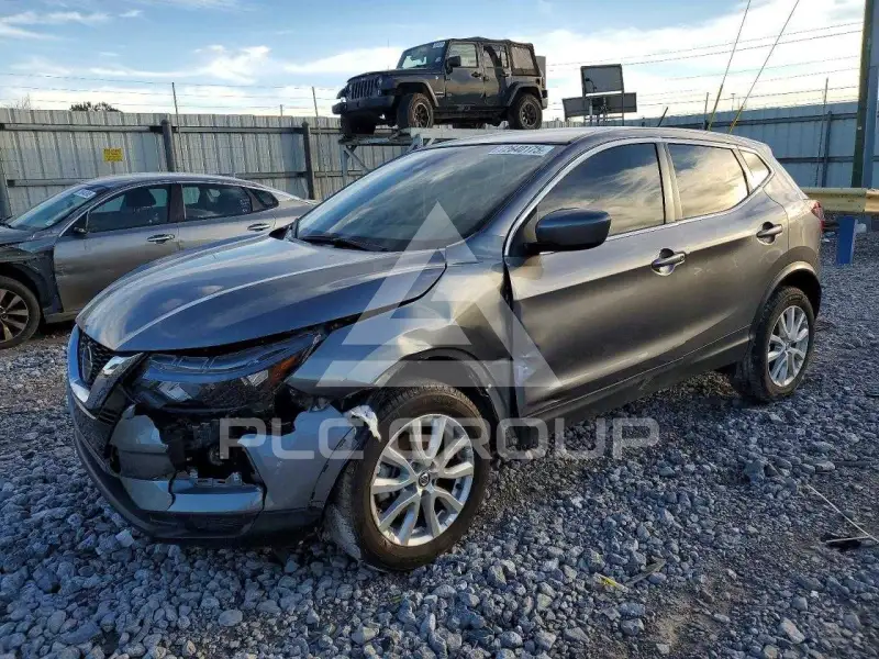 2020 Nissan ROGUE photo
