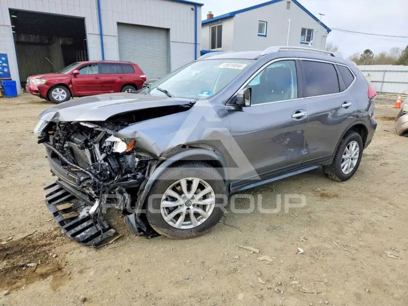 2020 Nissan ROGUE photo