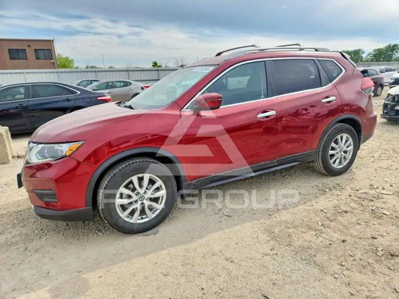 2020 Nissan ROGUE photo