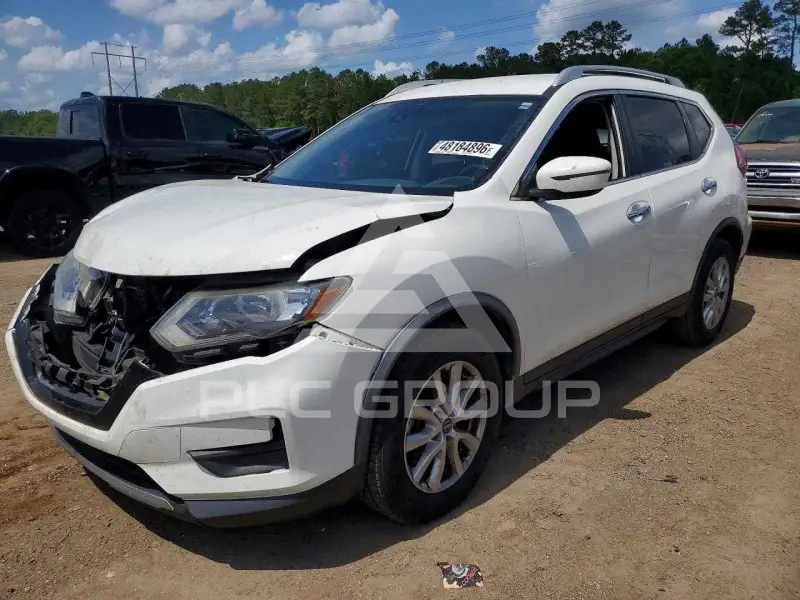 2020 Nissan ROGUE photo