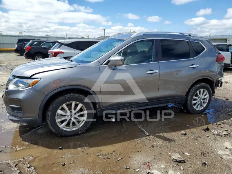 2020 Nissan ROGUE photo