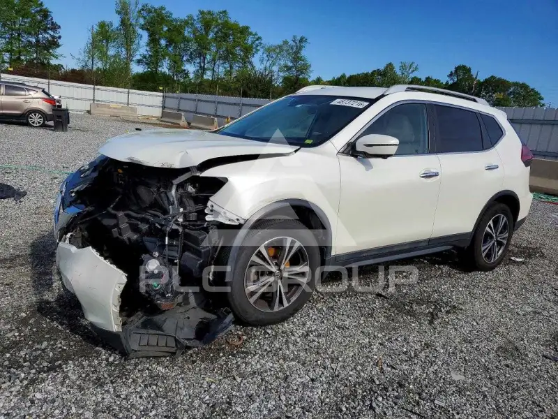 2020 Nissan ROGUE photo