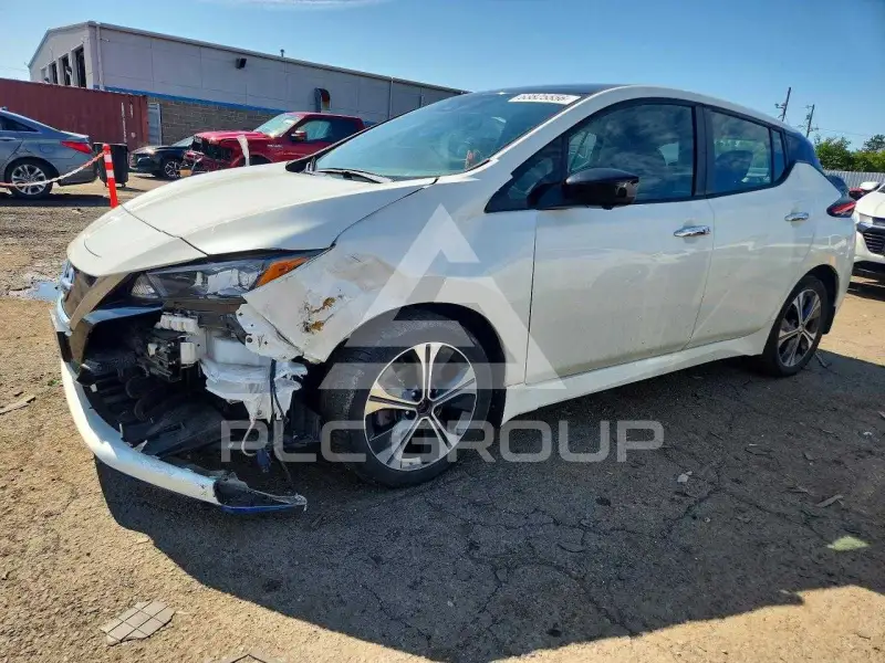2020 Nissan LEAF photo