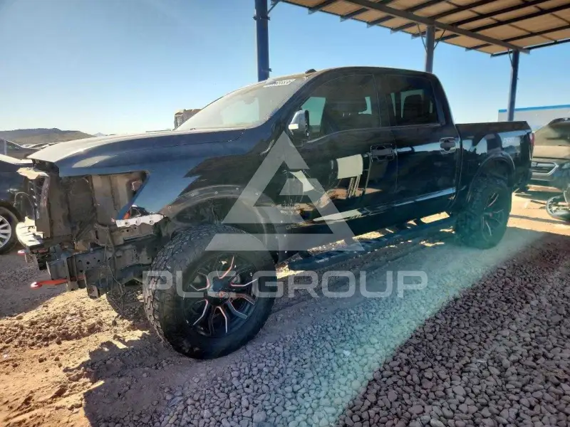 2020 Nissan TITAN фото