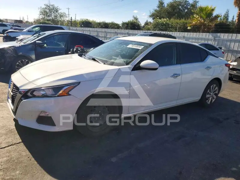 2020 Nissan ALTIMA photo