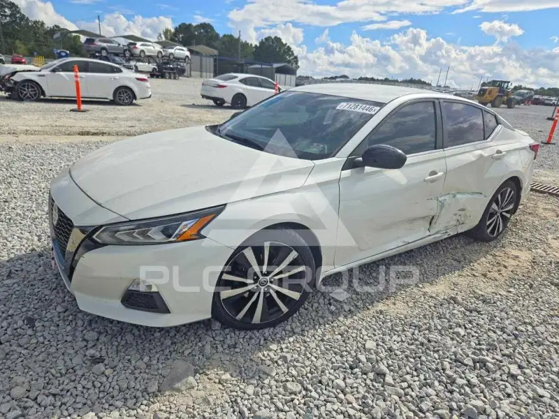 2020 Nissan ALTIMA photo