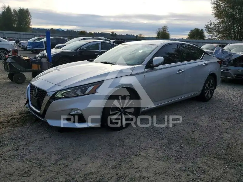 2020 Nissan ALTIMA photo