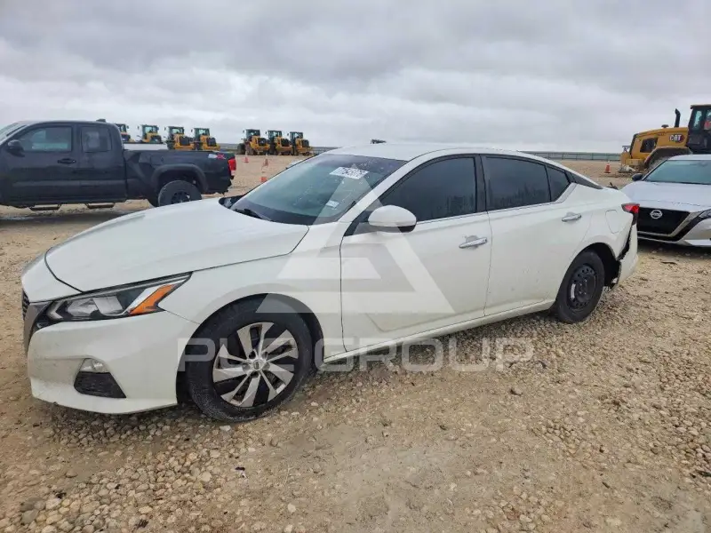 2020 Nissan ALTIMA фото