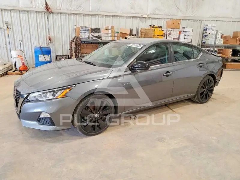 2020 Nissan ALTIMA photo