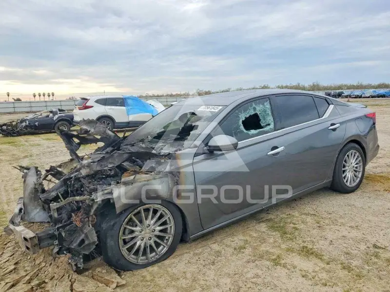 2020 Nissan ALTIMA фото
