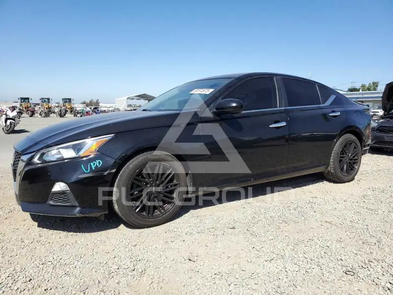 2020 Nissan ALTIMA photo