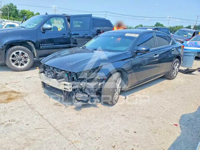 2020 Nissan ALTIMA photo