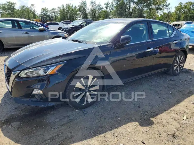 2020 Nissan ALTIMA photo