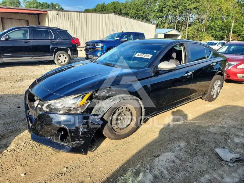 2020 Nissan ALTIMA photo