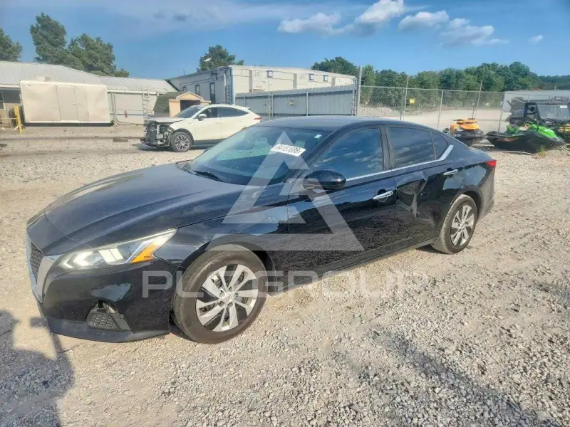 2020 Nissan ALTIMA photo