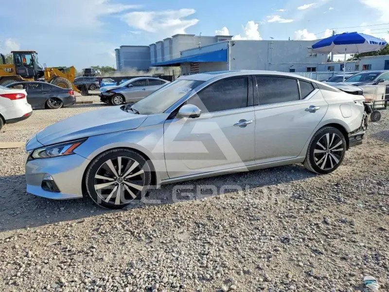 2020 Nissan ALTIMA фото