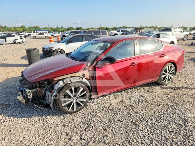 2020 Nissan ALTIMA photo