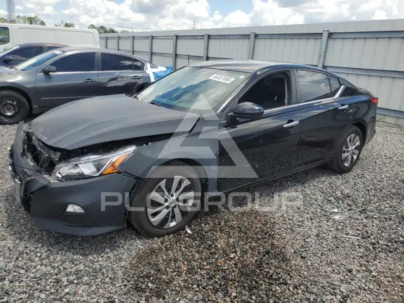 2020 Nissan ALTIMA photo