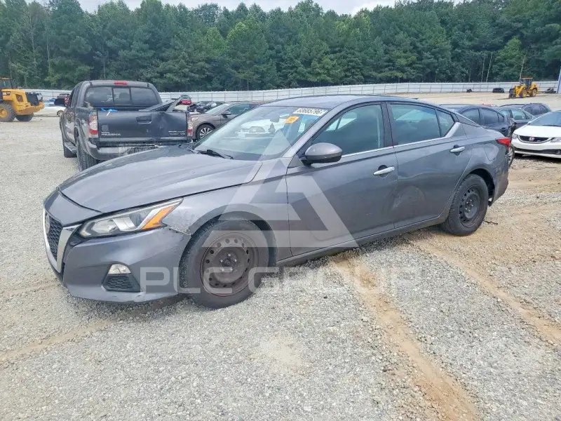2020 Nissan ALTIMA photo