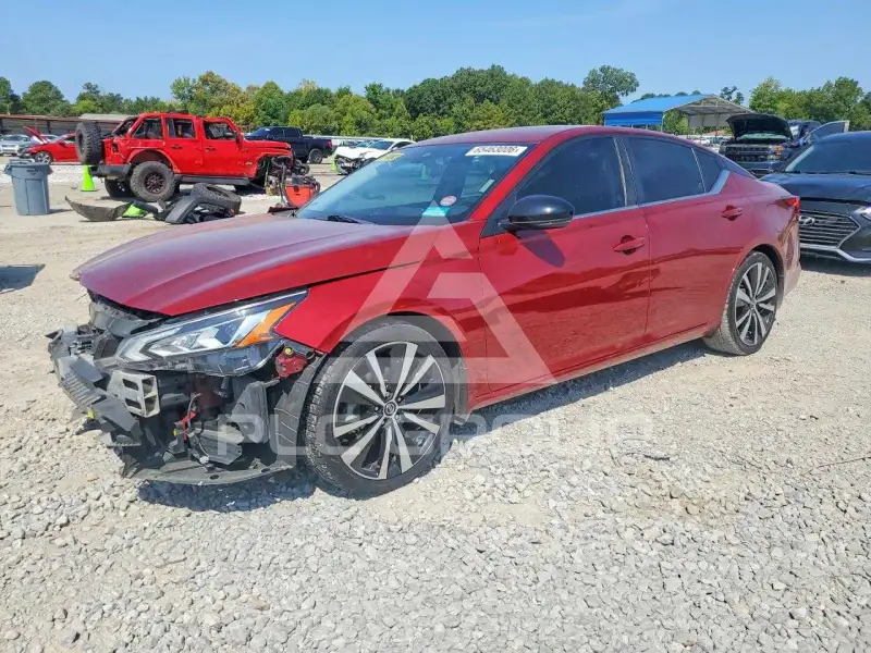 2020 Nissan ALTIMA photo