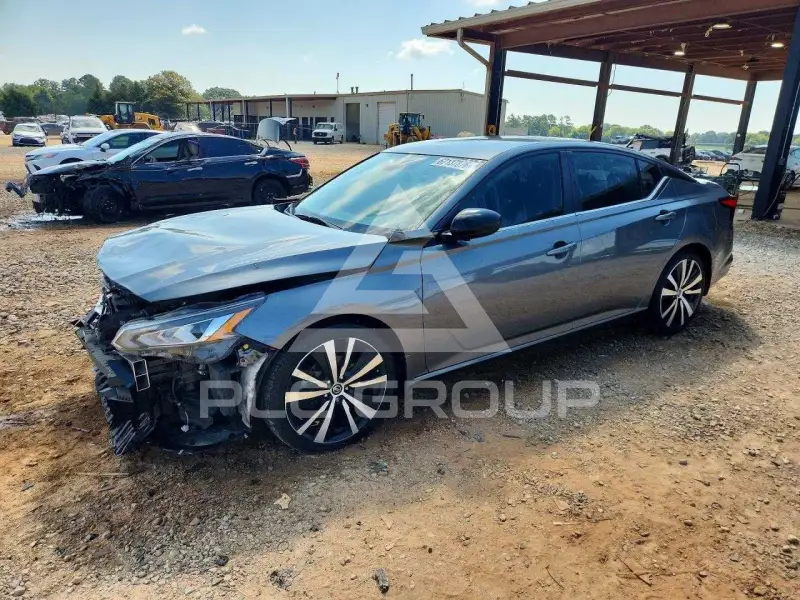 2020 Nissan ALTIMA photo