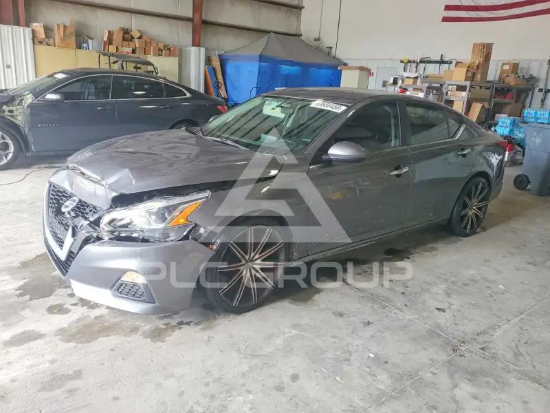 2020 Nissan ALTIMA photo