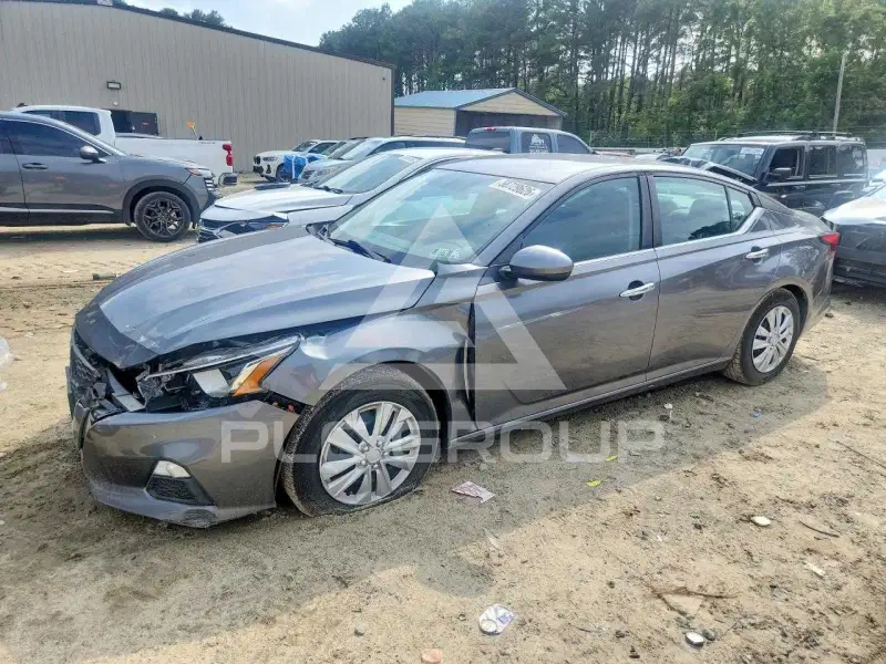 2020 Nissan ALTIMA photo