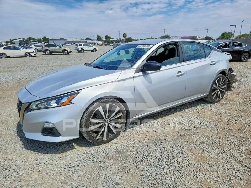 2020 Nissan ALTIMA photo