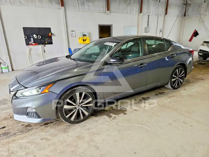 2020 Nissan ALTIMA photo