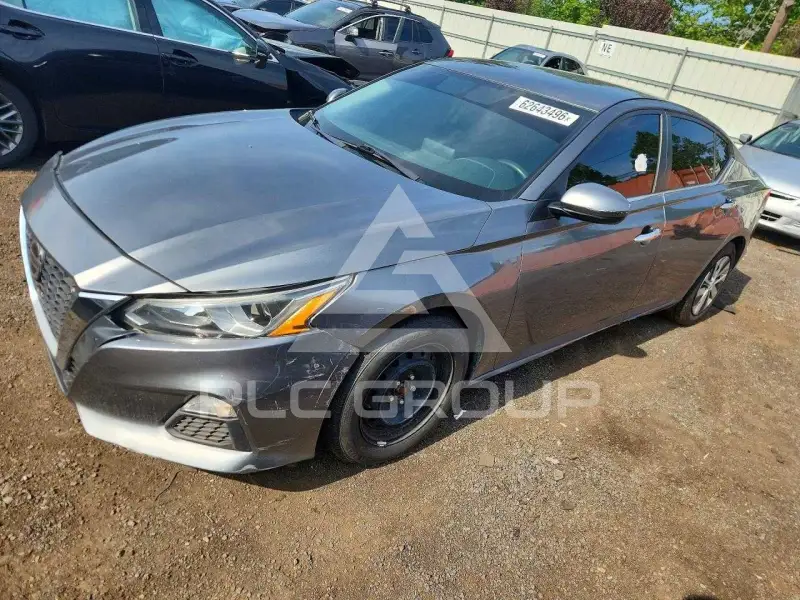 2020 Nissan ALTIMA photo