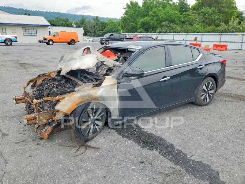 2020 Nissan ALTIMA photo