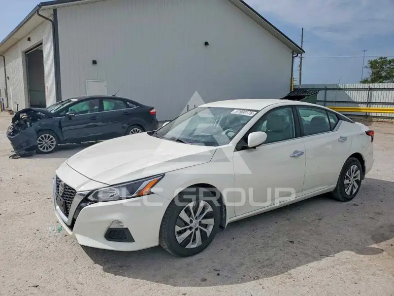 2020 Nissan ALTIMA фото