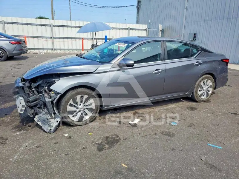 2020 Nissan ALTIMA photo