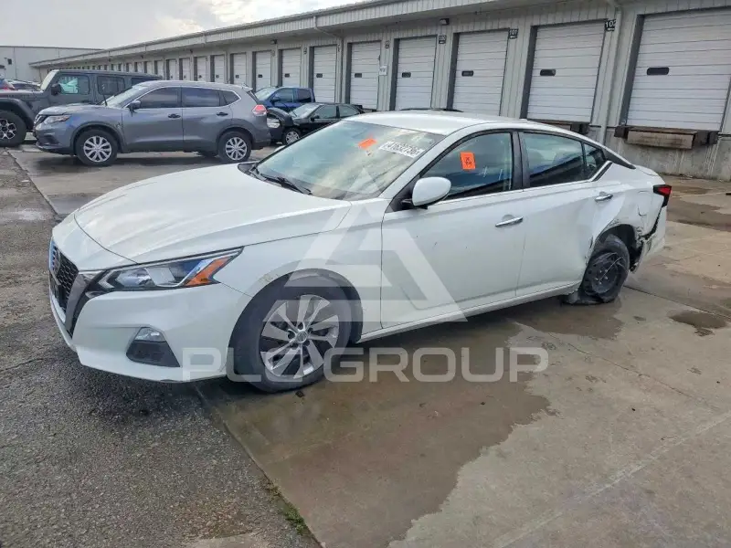 2020 Nissan ALTIMA photo