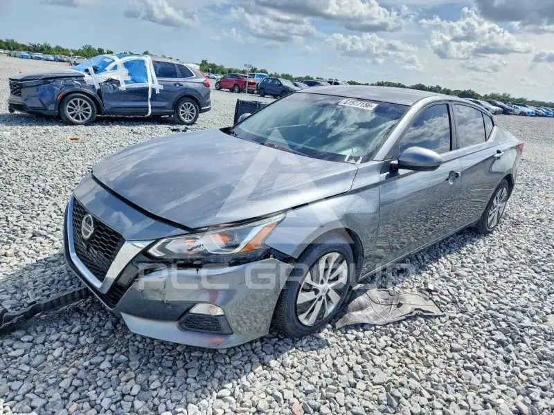 2020 Nissan ALTIMA photo