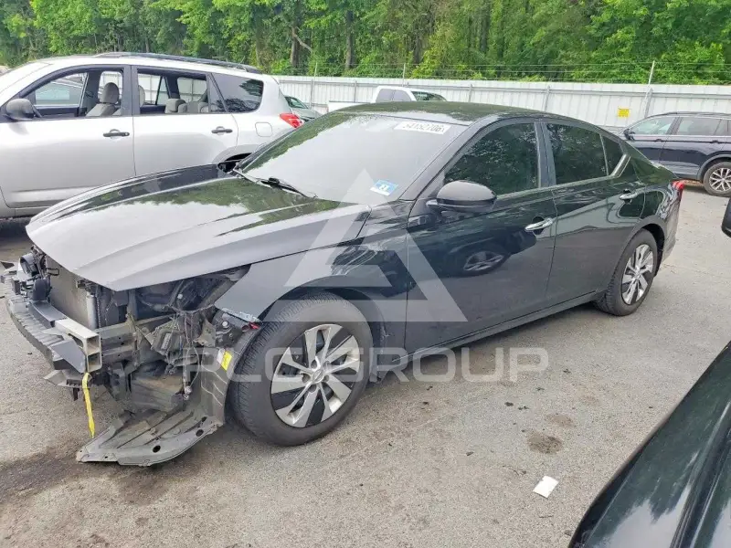 2020 Nissan ALTIMA photo