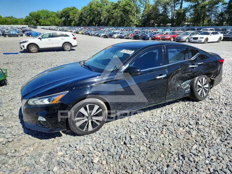 2020 Nissan ALTIMA photo