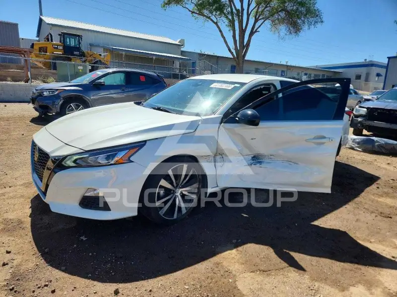 2020 Nissan ALTIMA photo