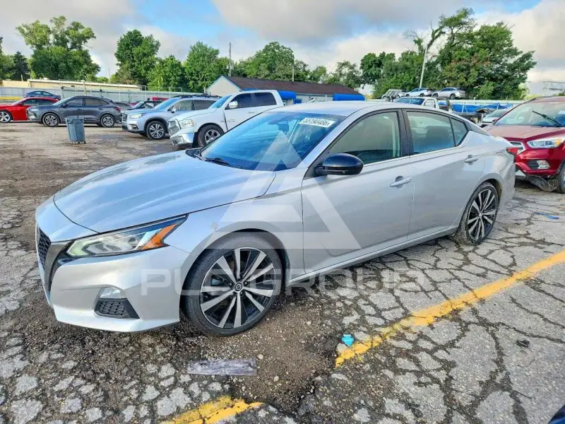 2020 Nissan ALTIMA photo