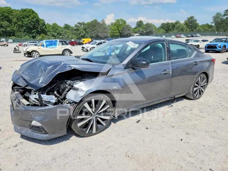 2020 Nissan ALTIMA photo