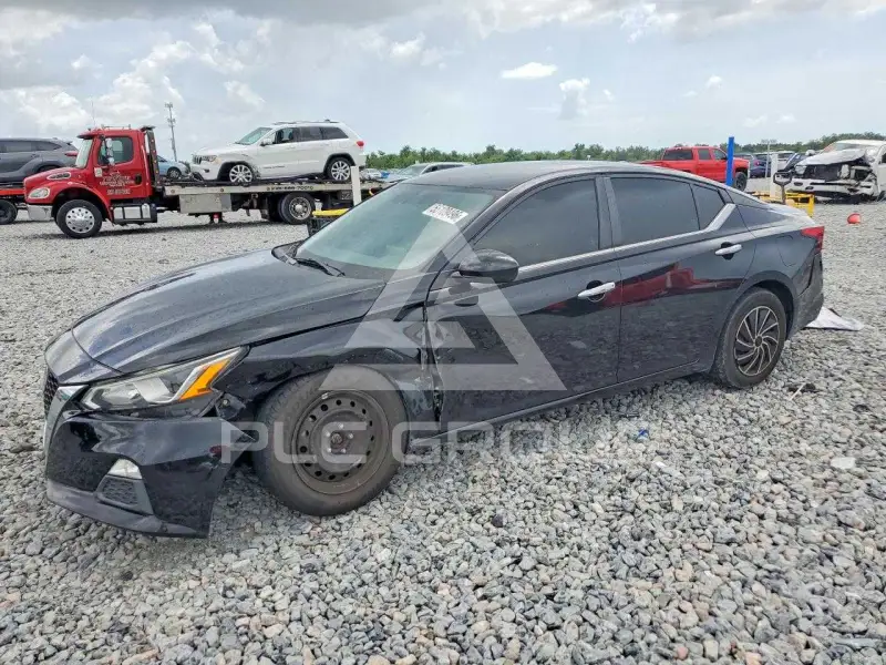 2020 Nissan ALTIMA photo